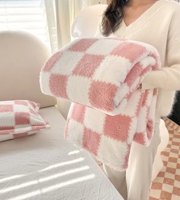 Couverture en flanelle à motif damier, 1 pièce, douce et confortable, pour sieste, canapé-lit, bureau, adaptée à tous