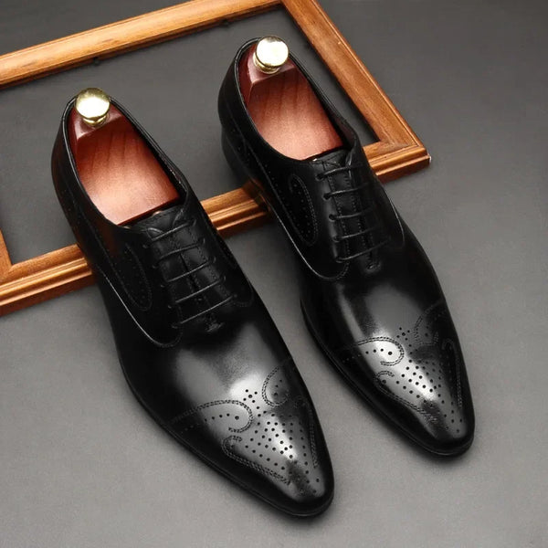 Chaussures provoqué faites à la main pour hommes, chaussures d'affaires de mariage brogues, cuir véritable, mode de luxe, nouveau style britannique, tendance masculine, 2024