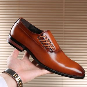 Chaussures d'affaires décontractées pour hommes, cuir microcarence, parka carrée à lacets, chaussures plates de bureau pour hommes, mode, fête de mariage, oxcatching s2024