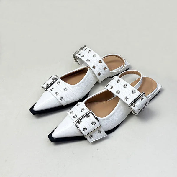 Nouvelles sandales plates pour femmes, chaussures à boucle métallique tendance, chaussures à bout pointu, chaussures peu profondes, sandales slingbacks pour femmes