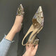 Sandales à la mode de Style coréen pour femmes, nouvelles chaussures d'été à talons hauts avec col en v peu profond et lanière à la cheville, semelle en caoutchouc, 2025
