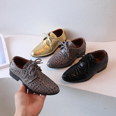 Chaussures en cuir pour garçons, pour fête, spectacles de mariage, défilés, Cool, à lacets, classiques, à la mode, mocassins, robe pour enfants, PU, 2023