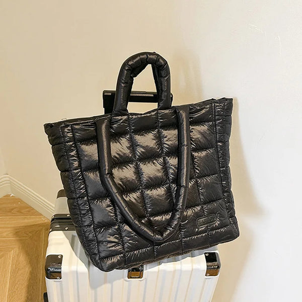 Sac fourre-tout matelassé en treillis tendance, sac à main d'hiver de grande capacité pour dames, sacs à bandoulière parfaits pour les déplacements et les cadeaux pour femmes